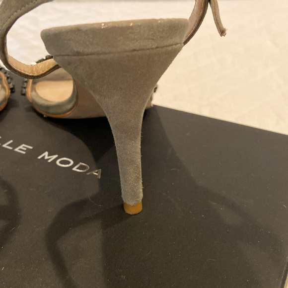 Pelle Moda Rois Sandal - Picture 7 of 9